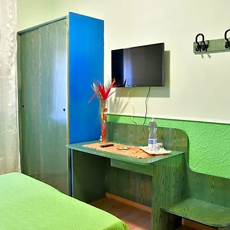 Bed & Breakfast Mitzixeddas Sa Domu De Braxia Màndas